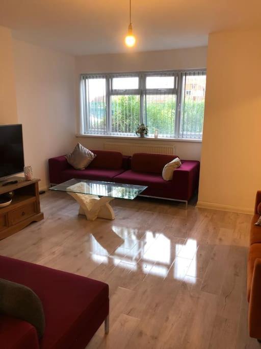 Lovely 3 Bedroom Entire Home With Street Parking - Close To Nec, Bhx Airport - Sleeps 6 Guests Ideal For Contractors & Families Birmingham Exterior foto